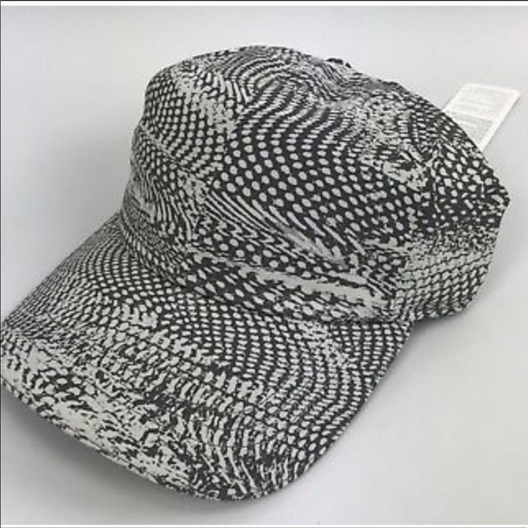 Lululemon Baller Hat Run Swerve Vapor Metal Gray - Picture 5 of 7